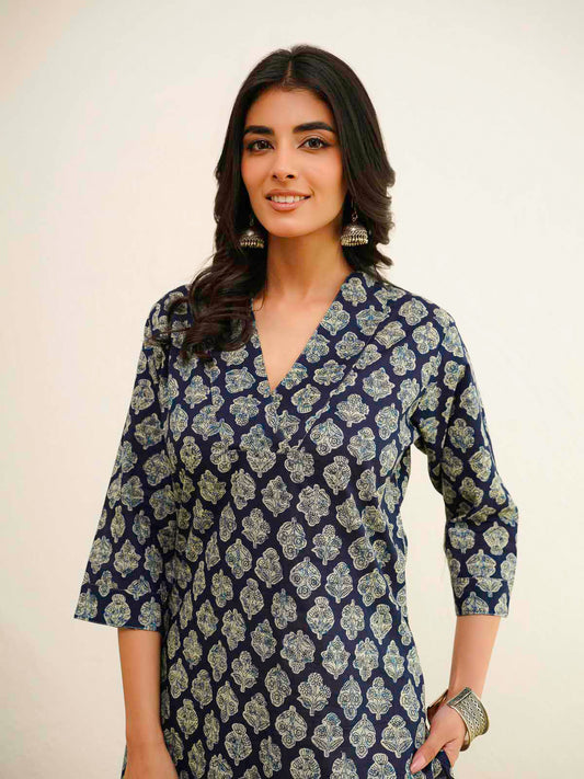 Cotton Printed Straight Kurta Blue Booty