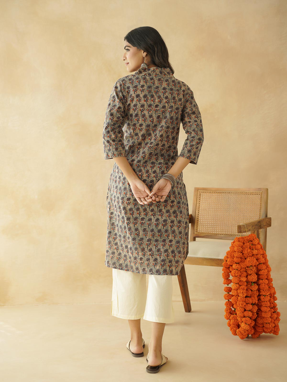 Cotton Printed Straight Kurta Indigo Flawer