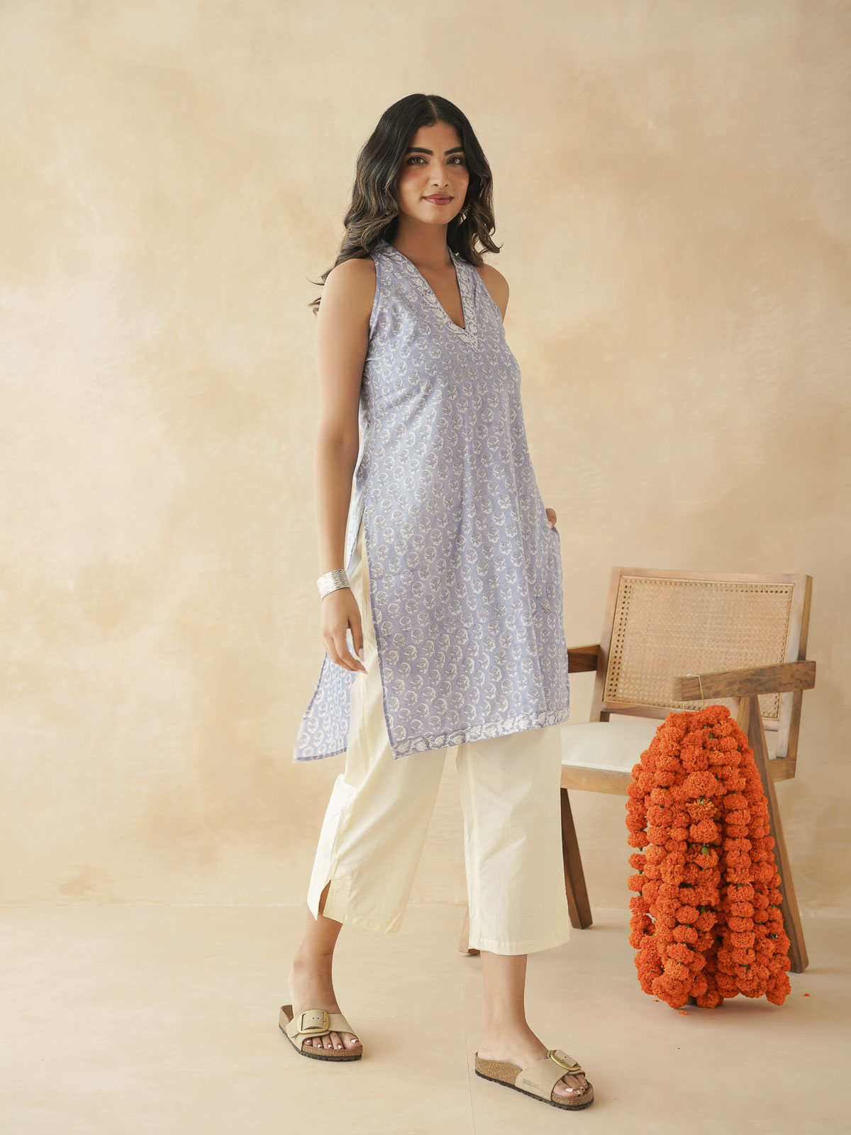 Sleeveless Cotton Halter Neck Kurti Lavander Booty