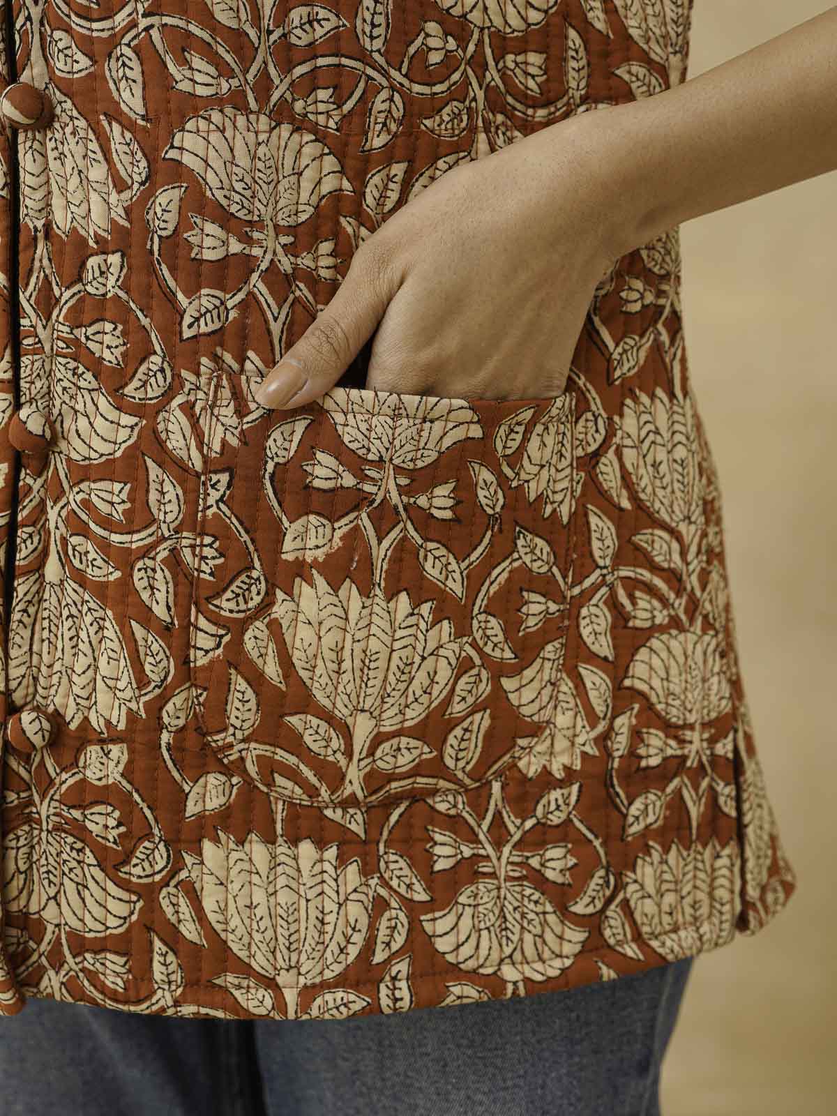 Cotton Printed Sleeveless Quilted Jacket Red Kamal