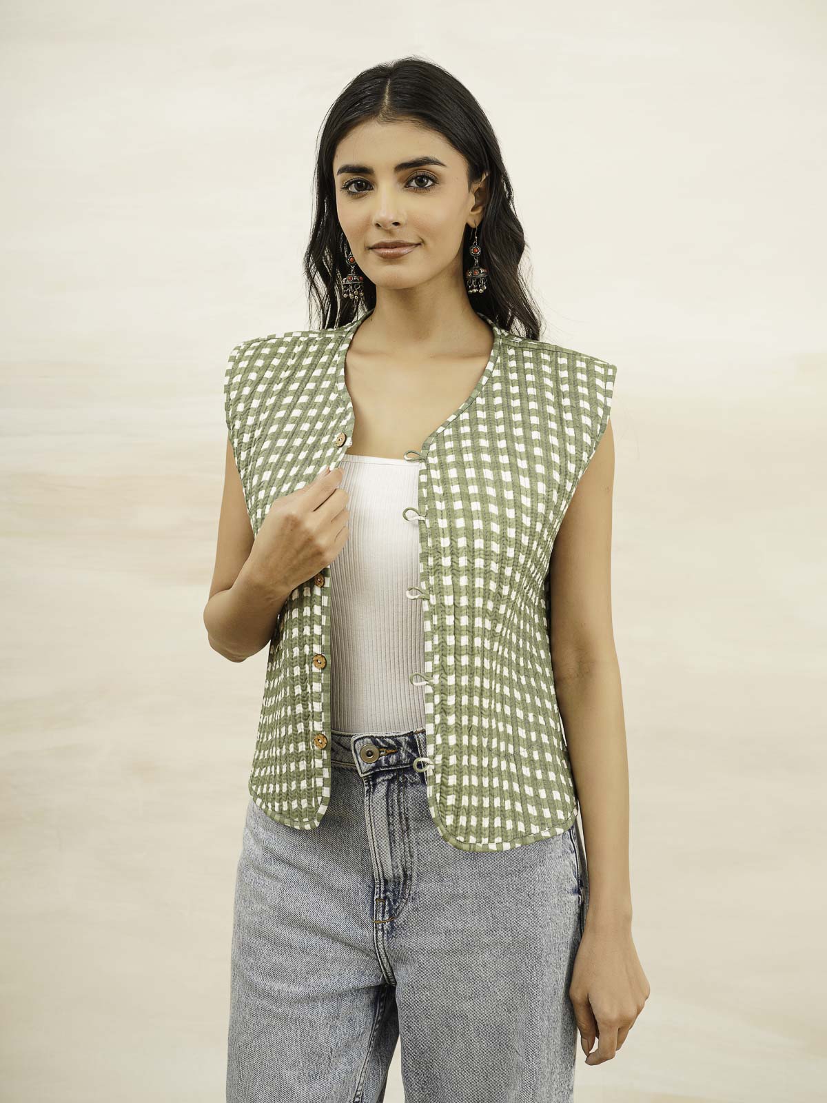Cotton Printed Crop Sleeveless Quilted Jacket Green