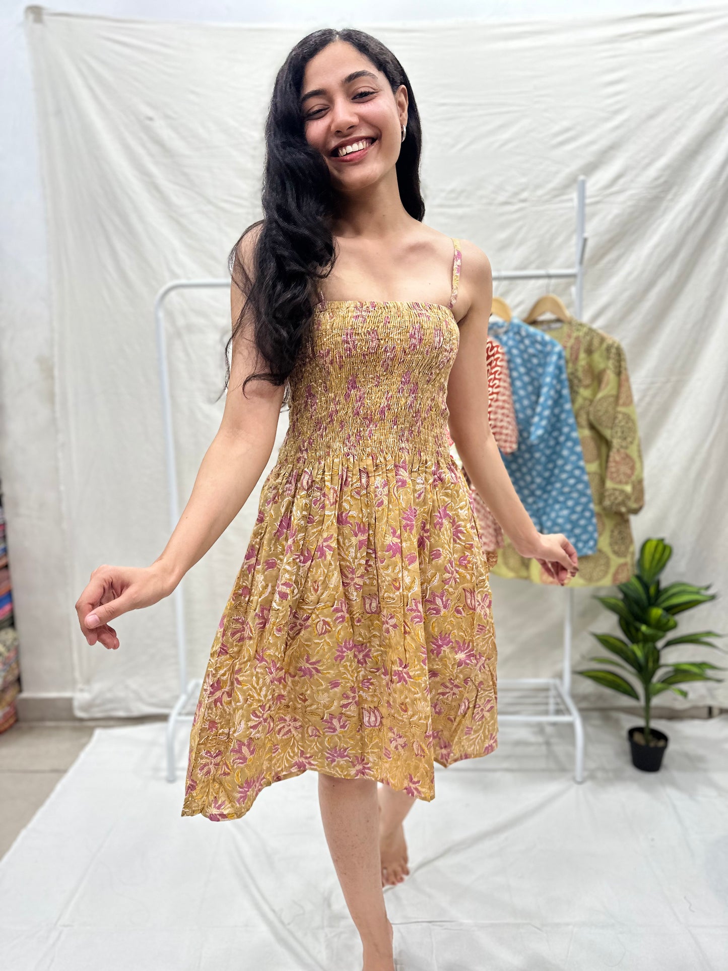 Smocking Dress Brown - Goodhand