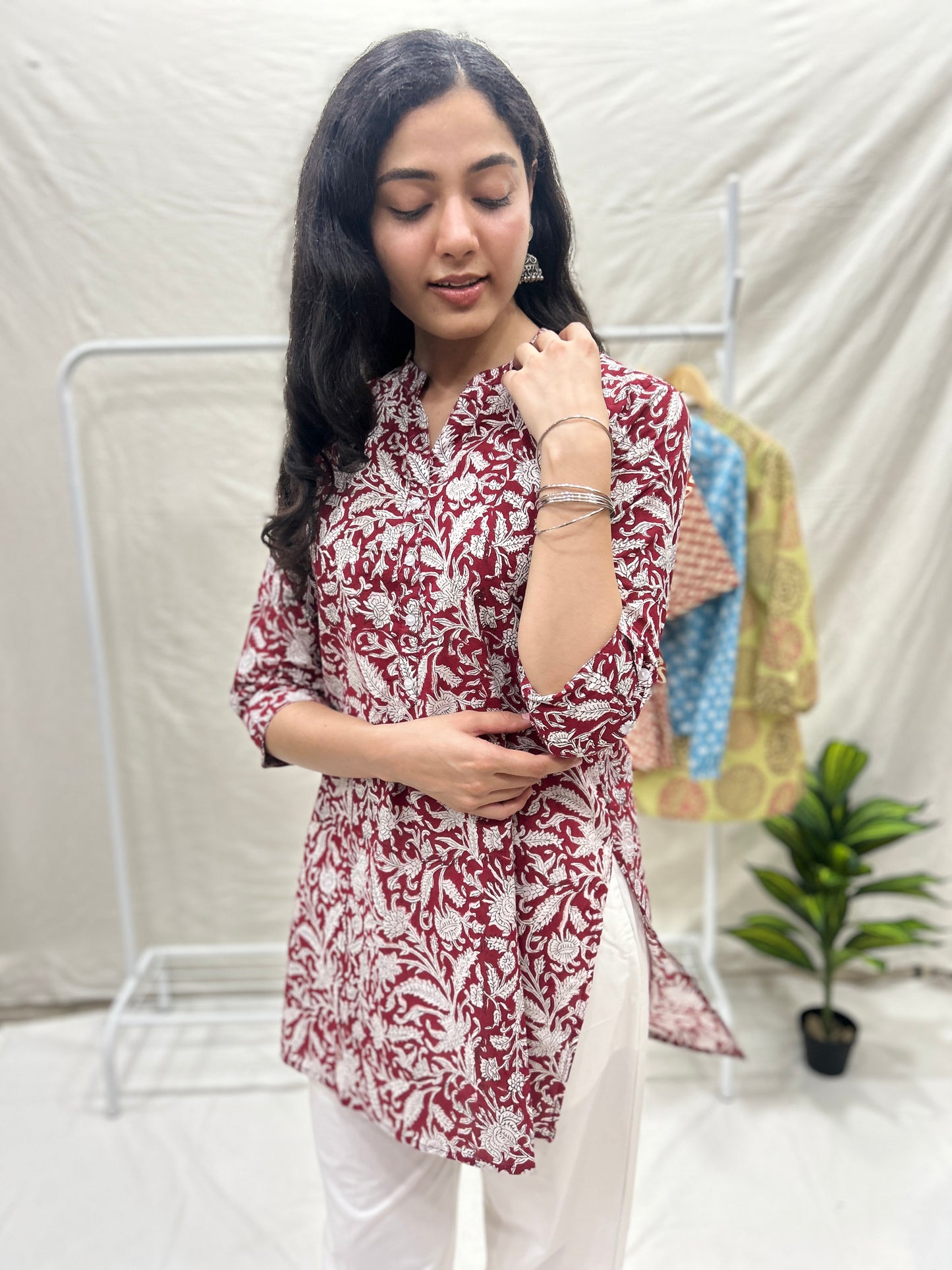 Short kurti red - Goodhand