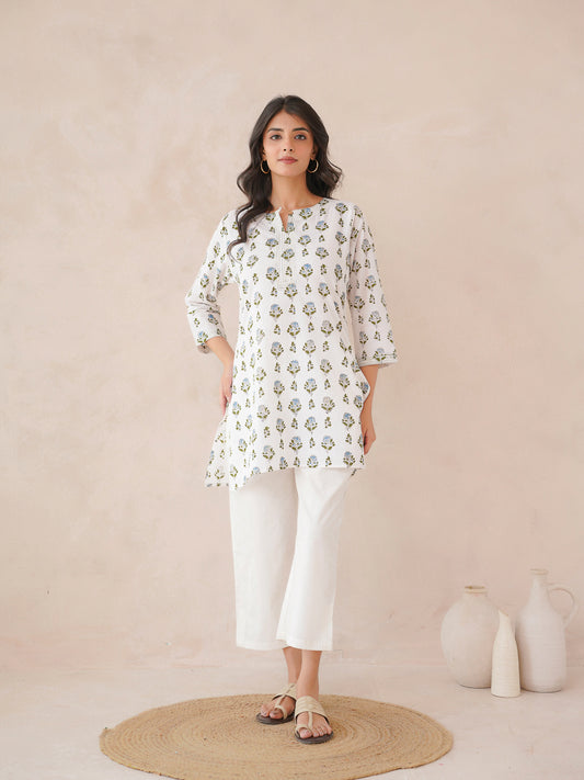 3/4th Sleeve Short Gauhar Kurti White