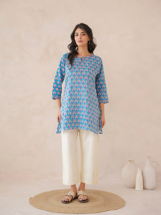 3/4th Sleeve Short Gauhar Kurti Light Blue