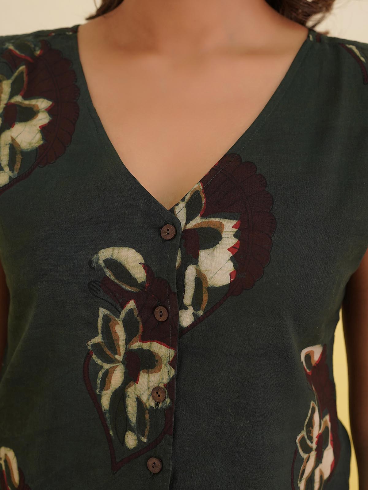 Sleeveless Cotton Block Printed Kothi Top Indigo