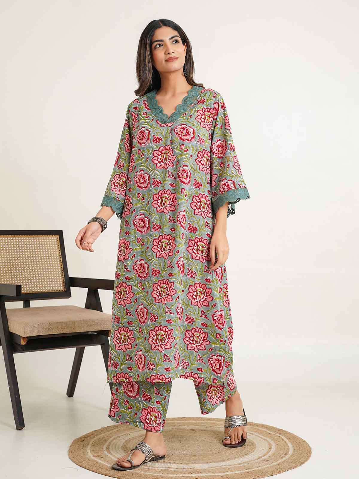 Block Printed Cotton Kurta Pant Bagiya Set Green