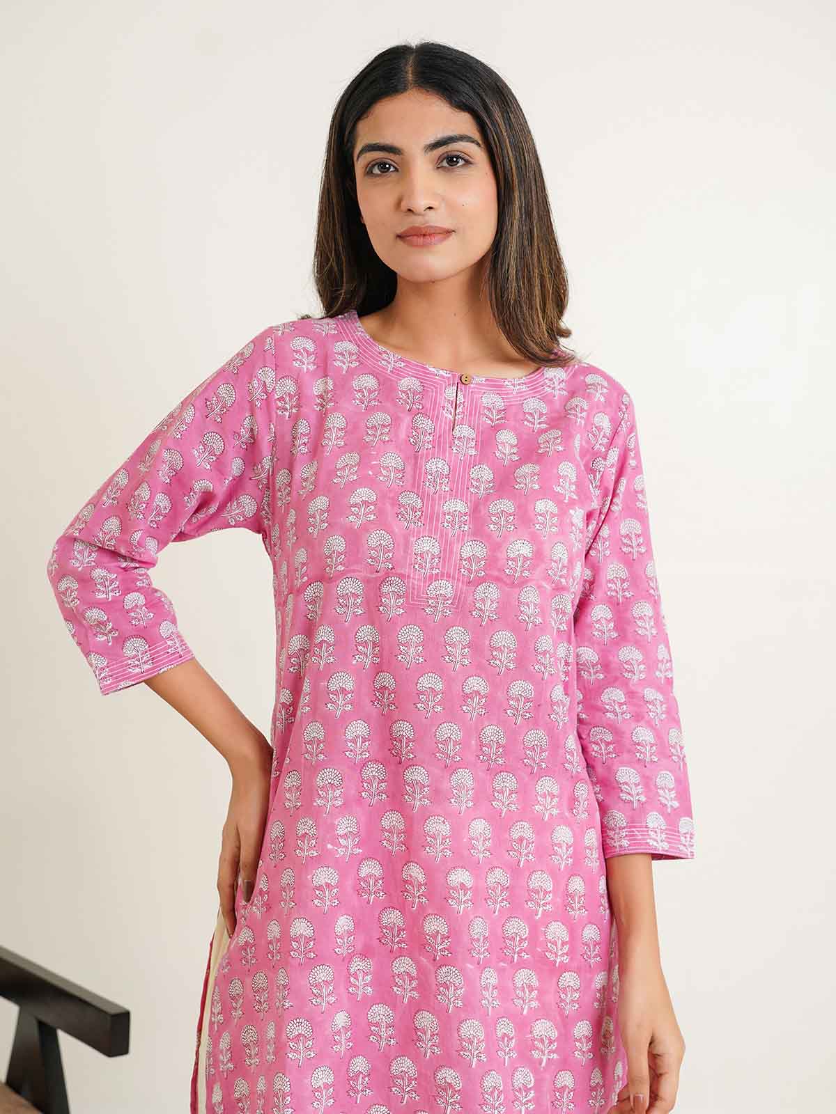 3/4th Sleeve Short Gauhar Kurti Pink