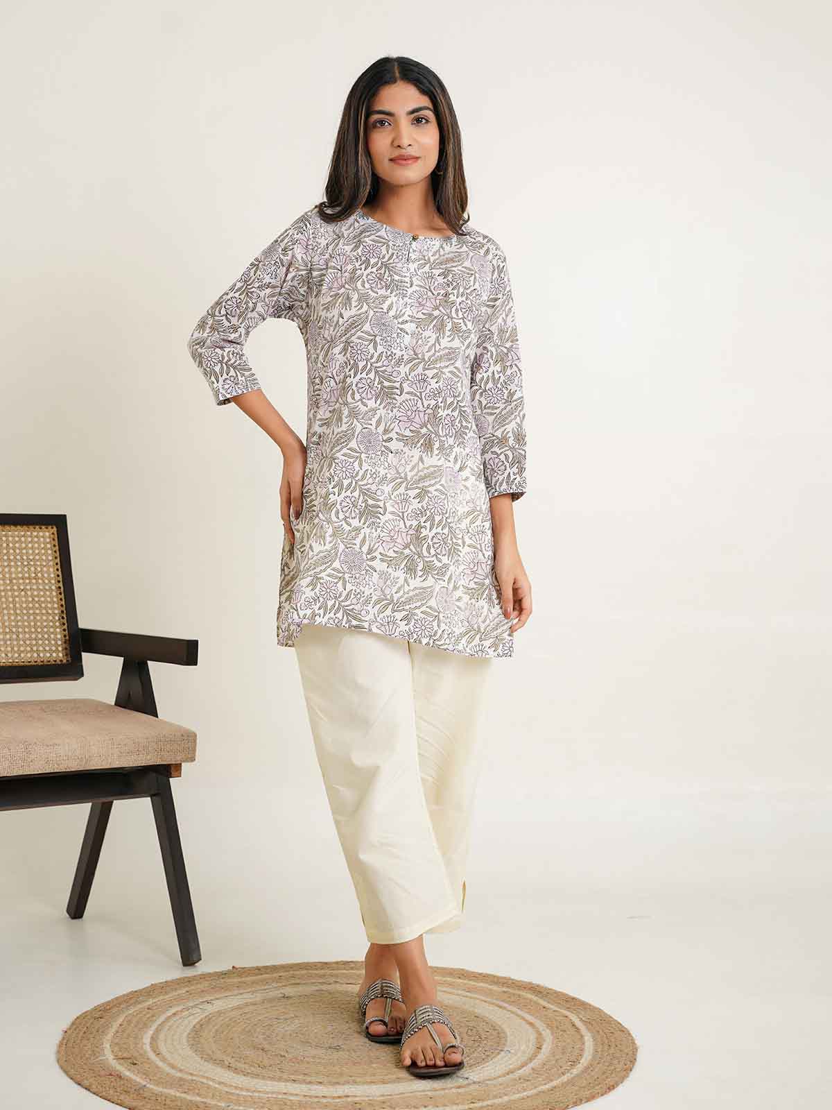 3/4th Sleeve Short Gauhar Kurti White