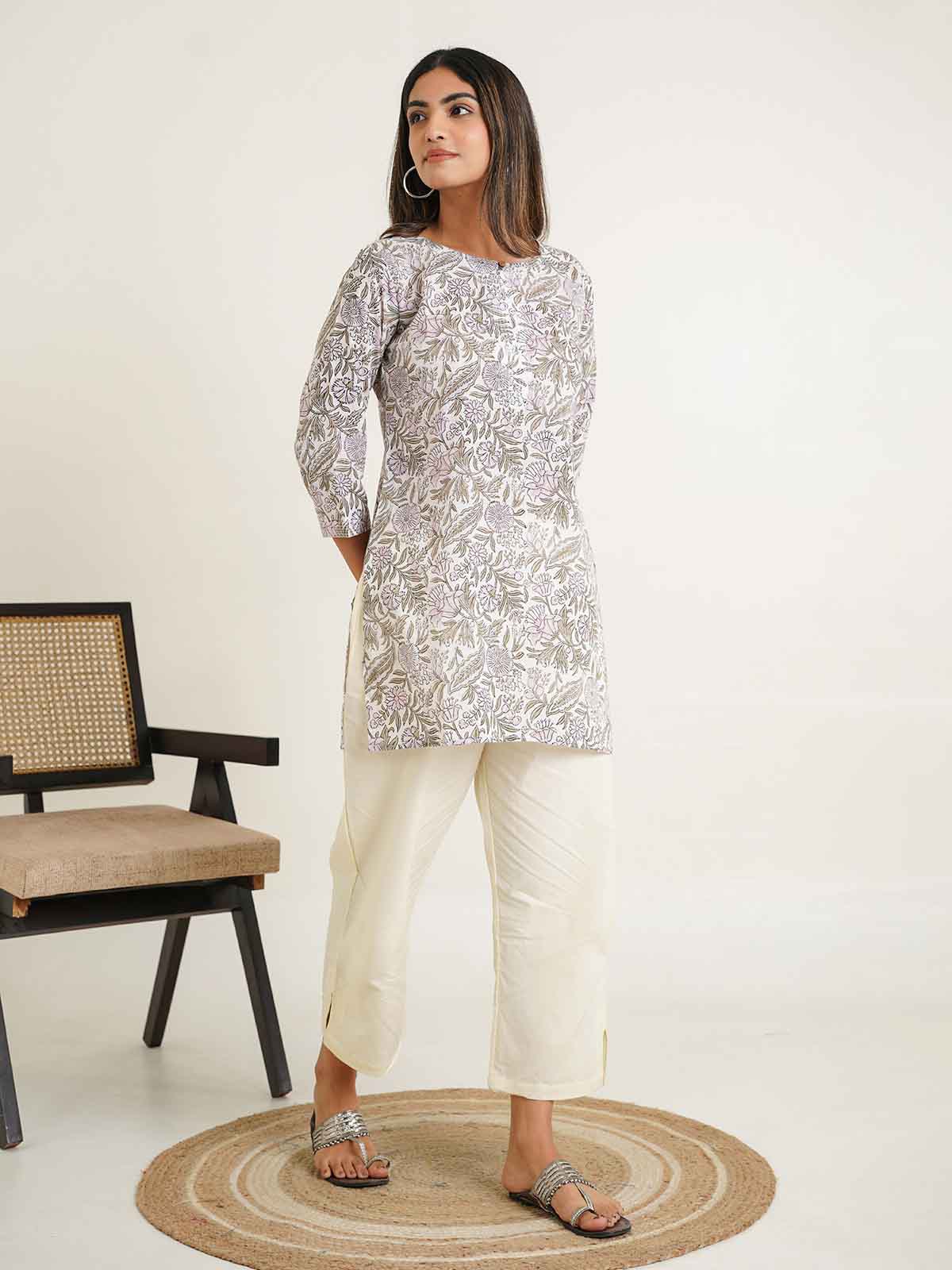 3/4th Sleeve Short Gauhar Kurti White