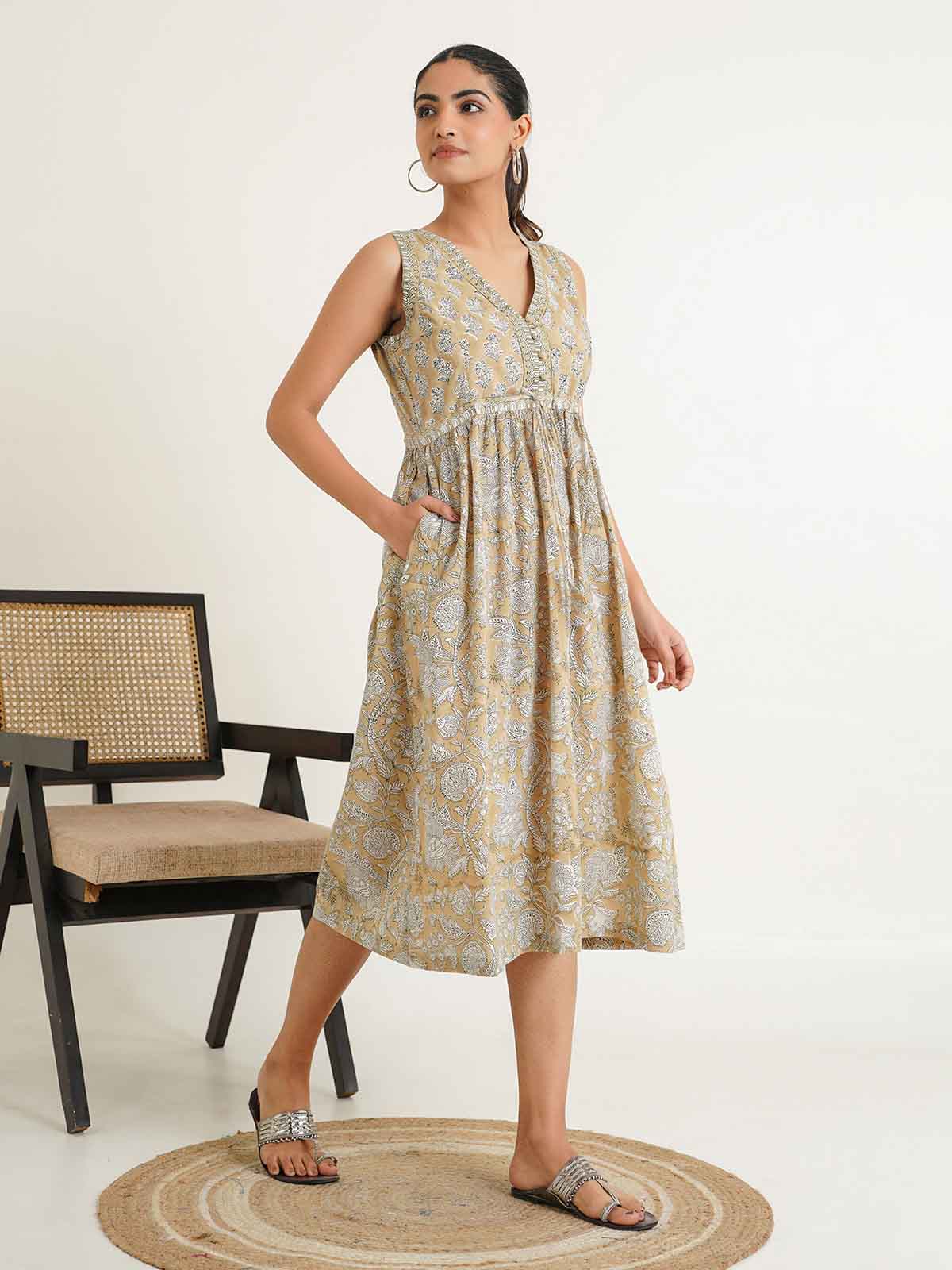 V-Neck Sleeveless Midi Aisha Dress Brown