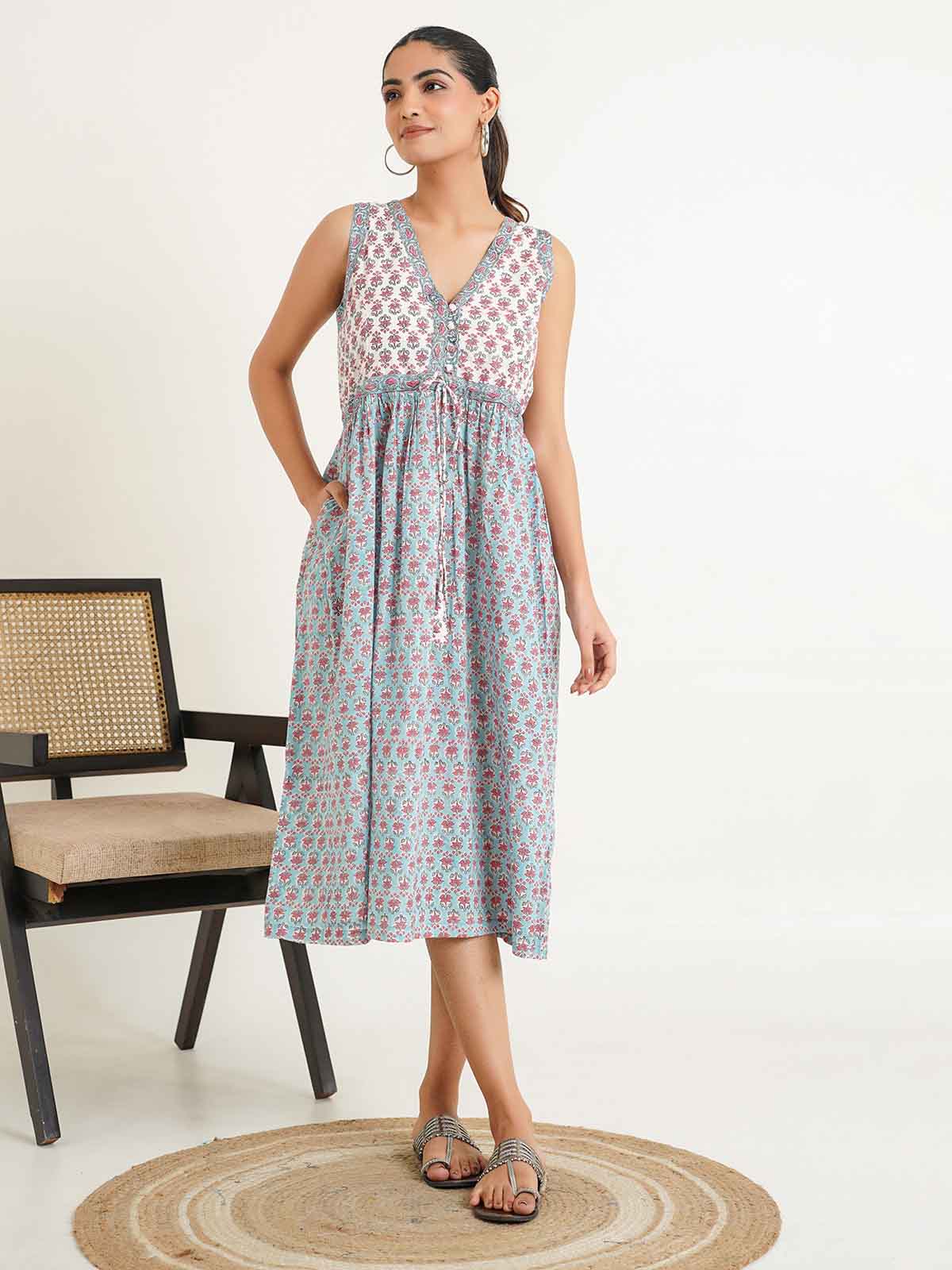 V-Neck Sleeveless Midi Aisha Dress Grey