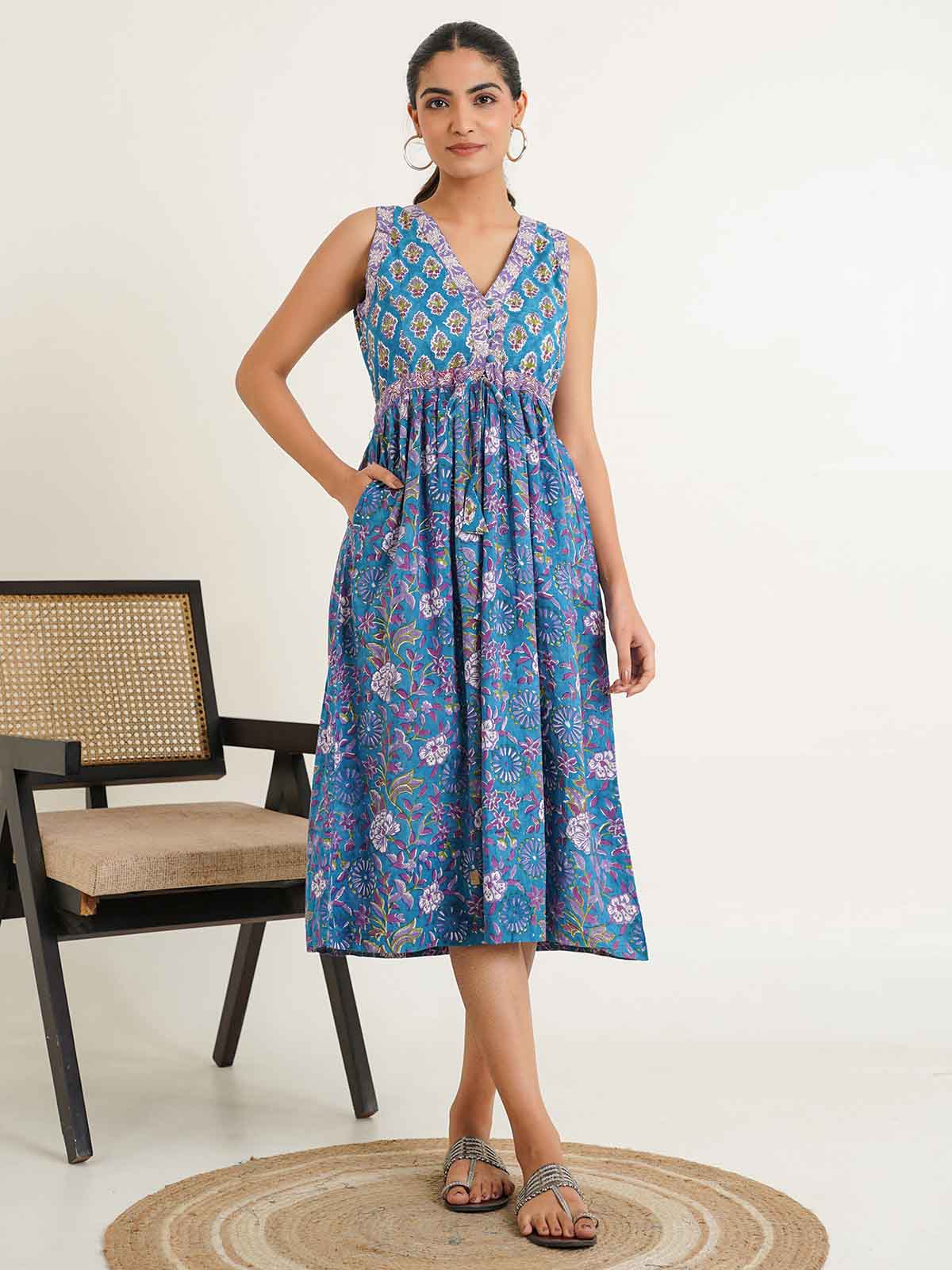 V-Neck Sleeveless Midi Aisha Dress Blue
