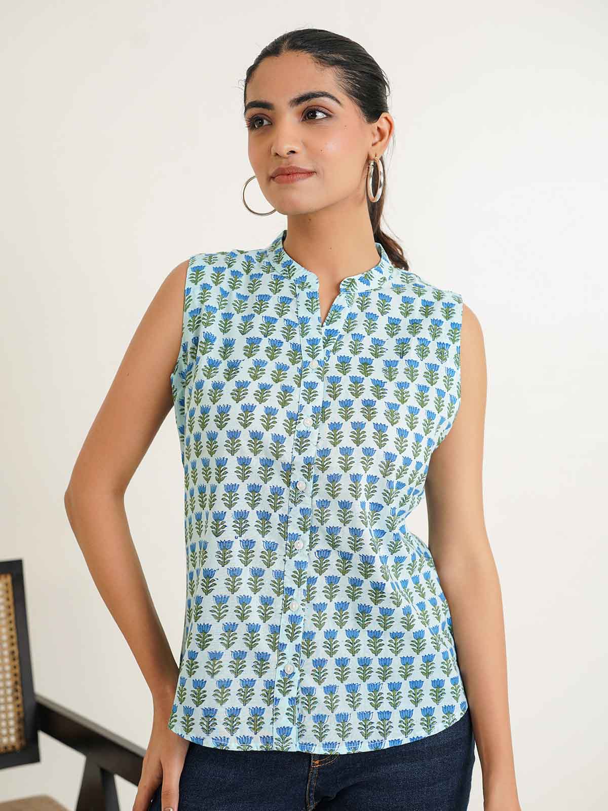 Sleeveless cotton Top With Buttons Light Blue