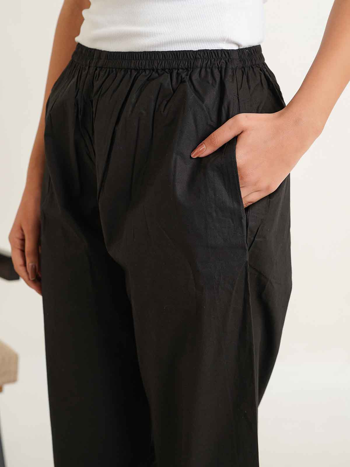 Cotton Solid Ankle Length Pants Black