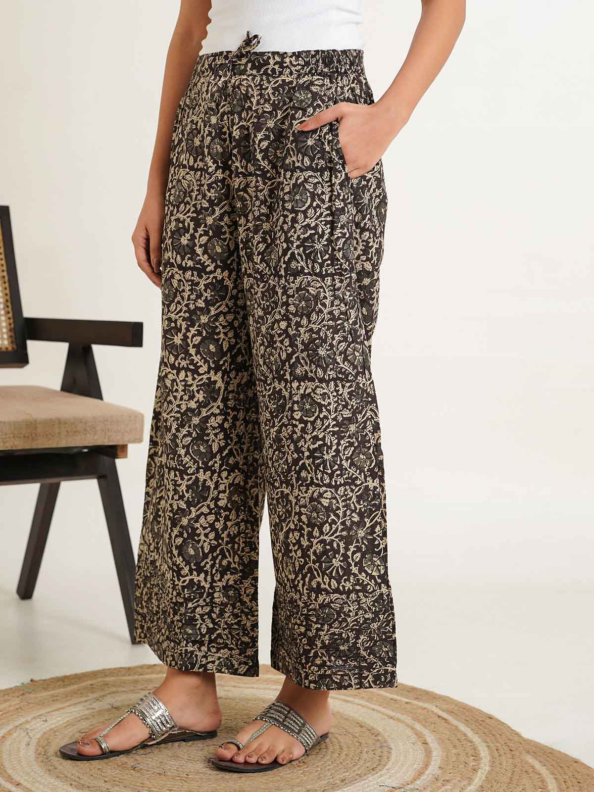 Relaxed Cotton Pintucks Zubi Pant Brown