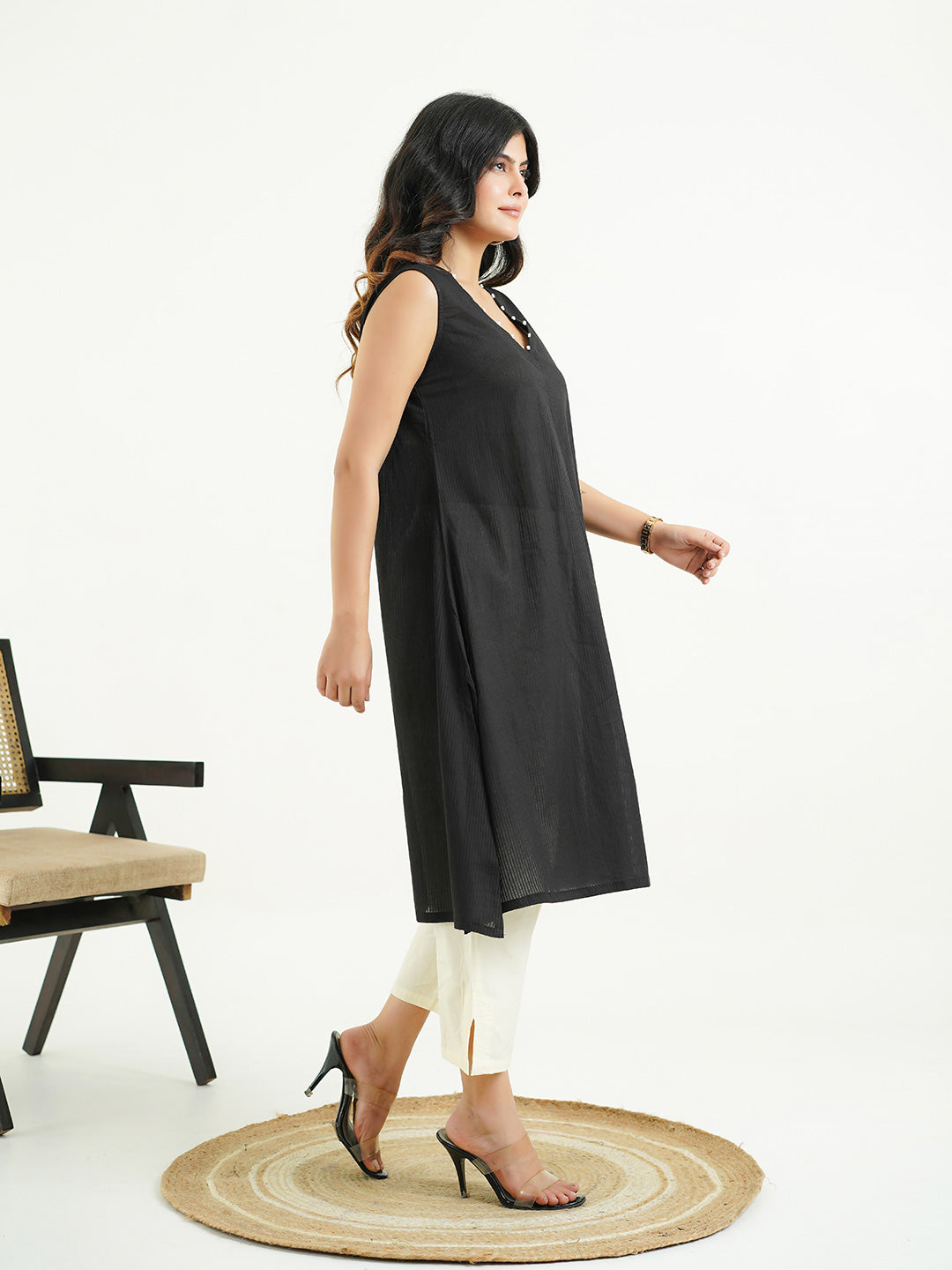 Cotton Pleated Sleeveless Kurta Black