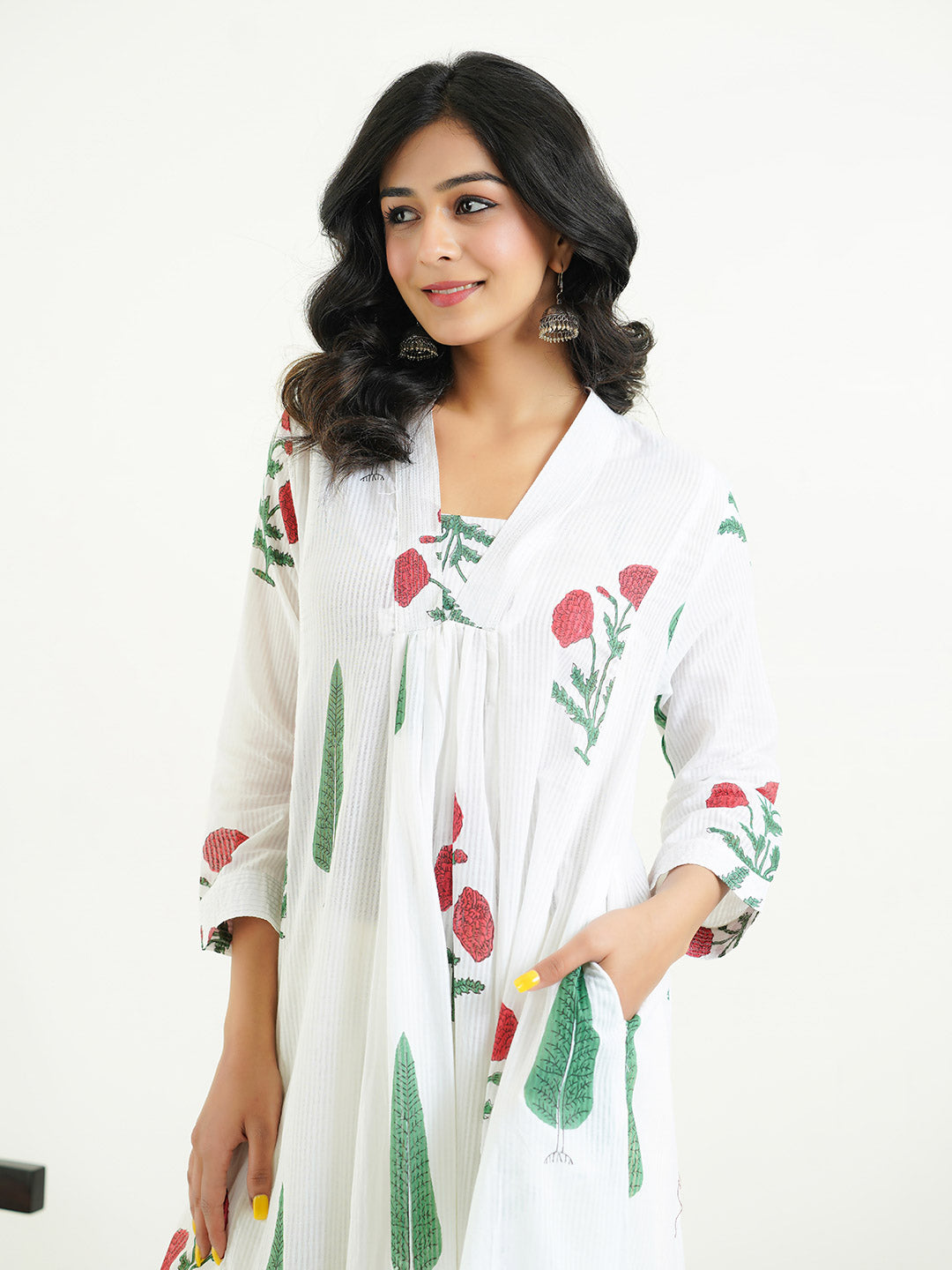 Block-Printed Cotton Mughal A-Line Kurta White-Red