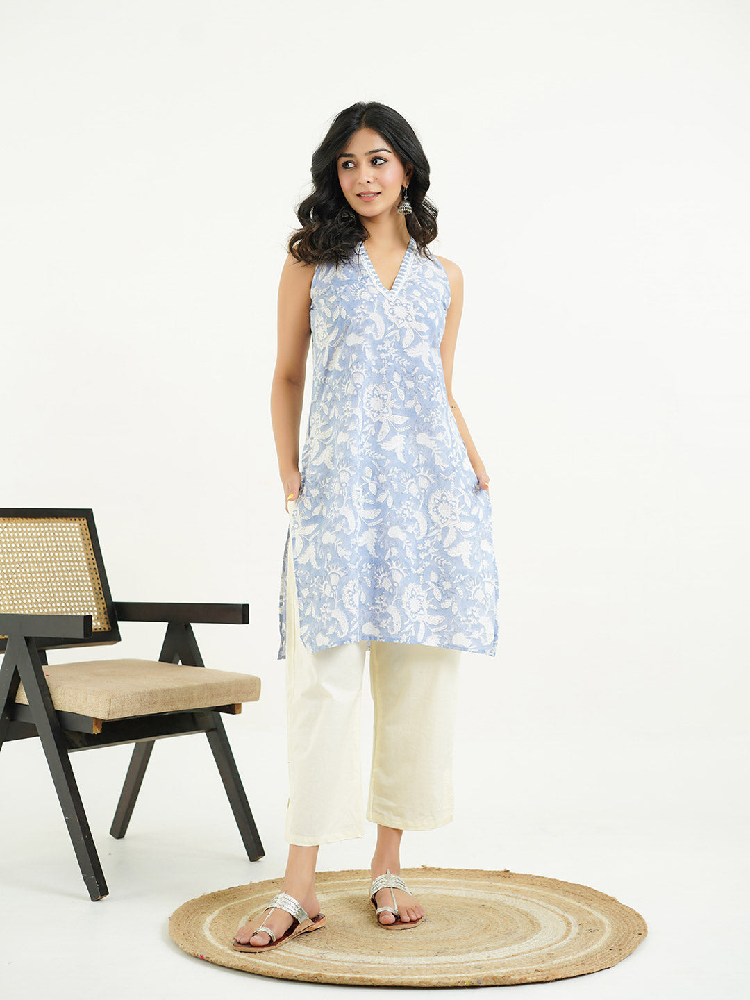Sleeveless Cotton Halter Neck Kurti Lavender