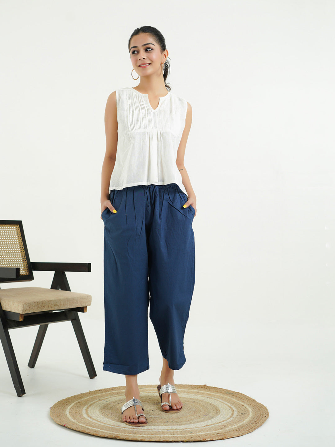 Cotton Solid Ankle Length Pants Blue