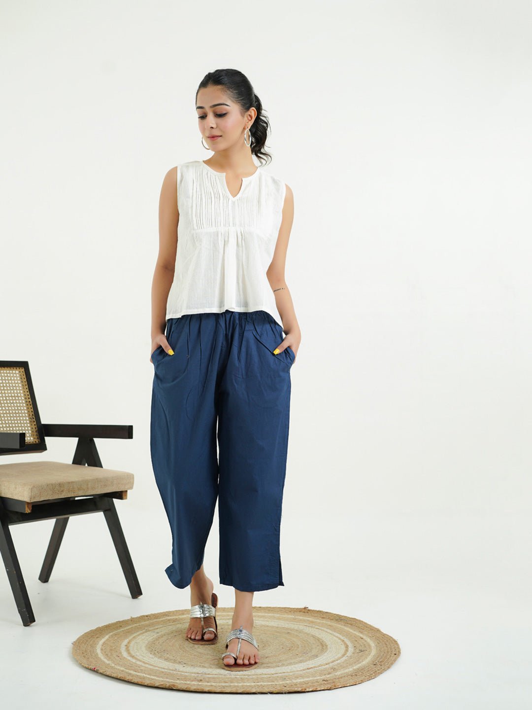 Cotton Solid Ankle Length Pants Blue
