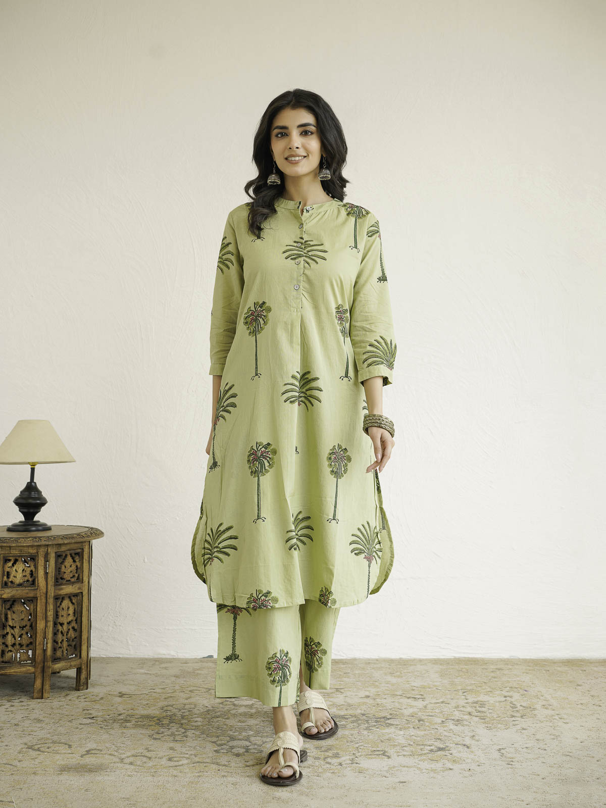 Women Ethnic Motifs Printed Cotton Pleat Set Green Tree