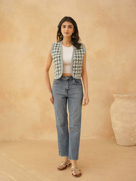 Cotton Printed Crop Sleeveless Quilted Jacket Black White