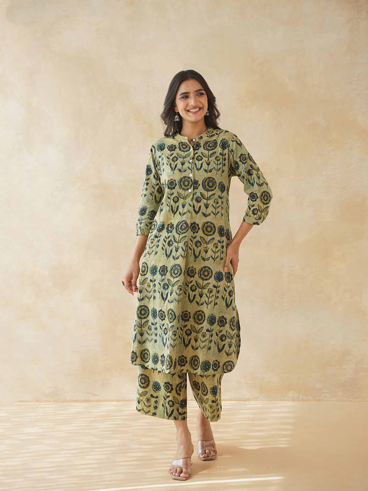 Women Ethnic Motifs Printed Cotton Pleat Set Beige