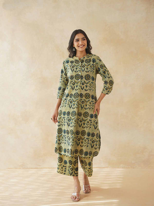 Women Ethnic Motifs Printed Cotton Pleat Set Beige