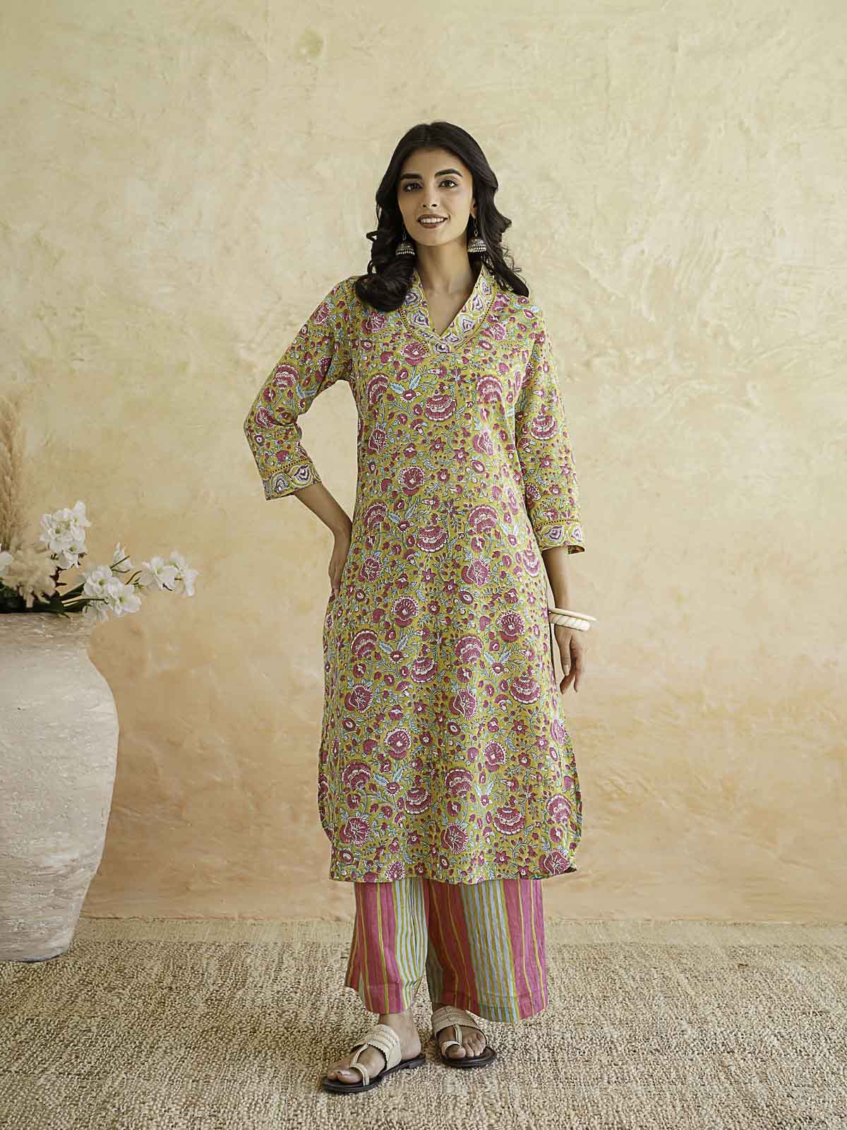 Classic Cotton Kurta Set For Women Yellow