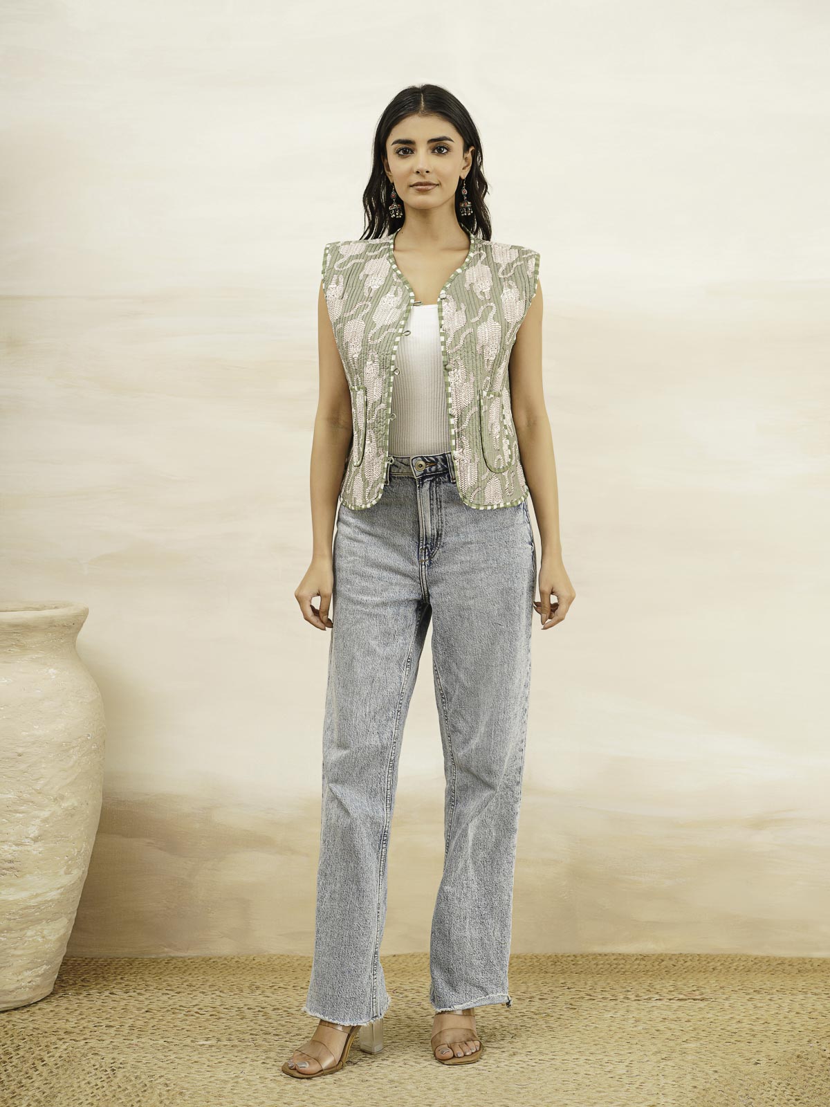 Cotton Printed Crop Sleeveless Quilted Jacket Green