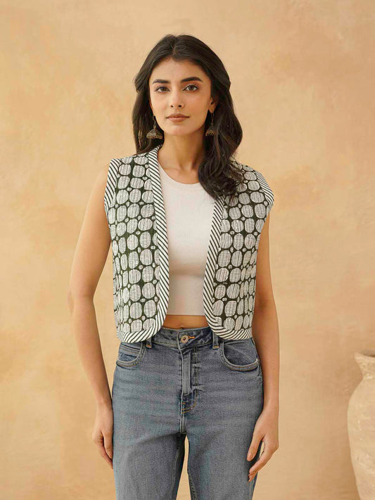 Cotton Printed Crop Sleeveless Quilted Jacket Black White