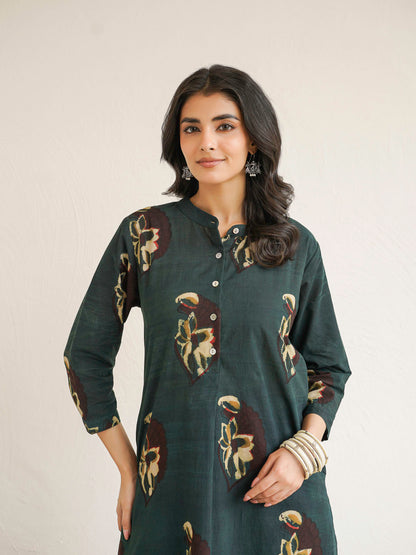 Women Ethnic Motifs Printed Cotton Pleat Set Jahuta