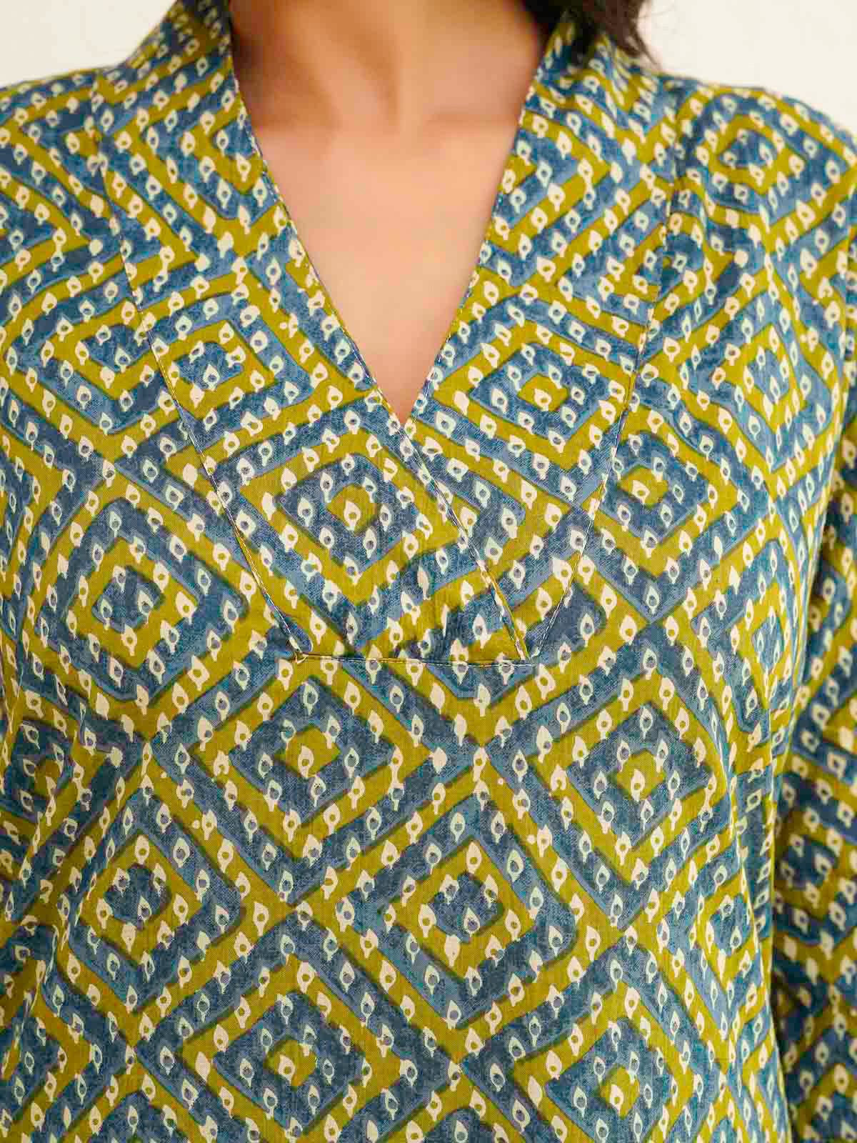 Cotton Printed Straight Kurta Green Bndhej