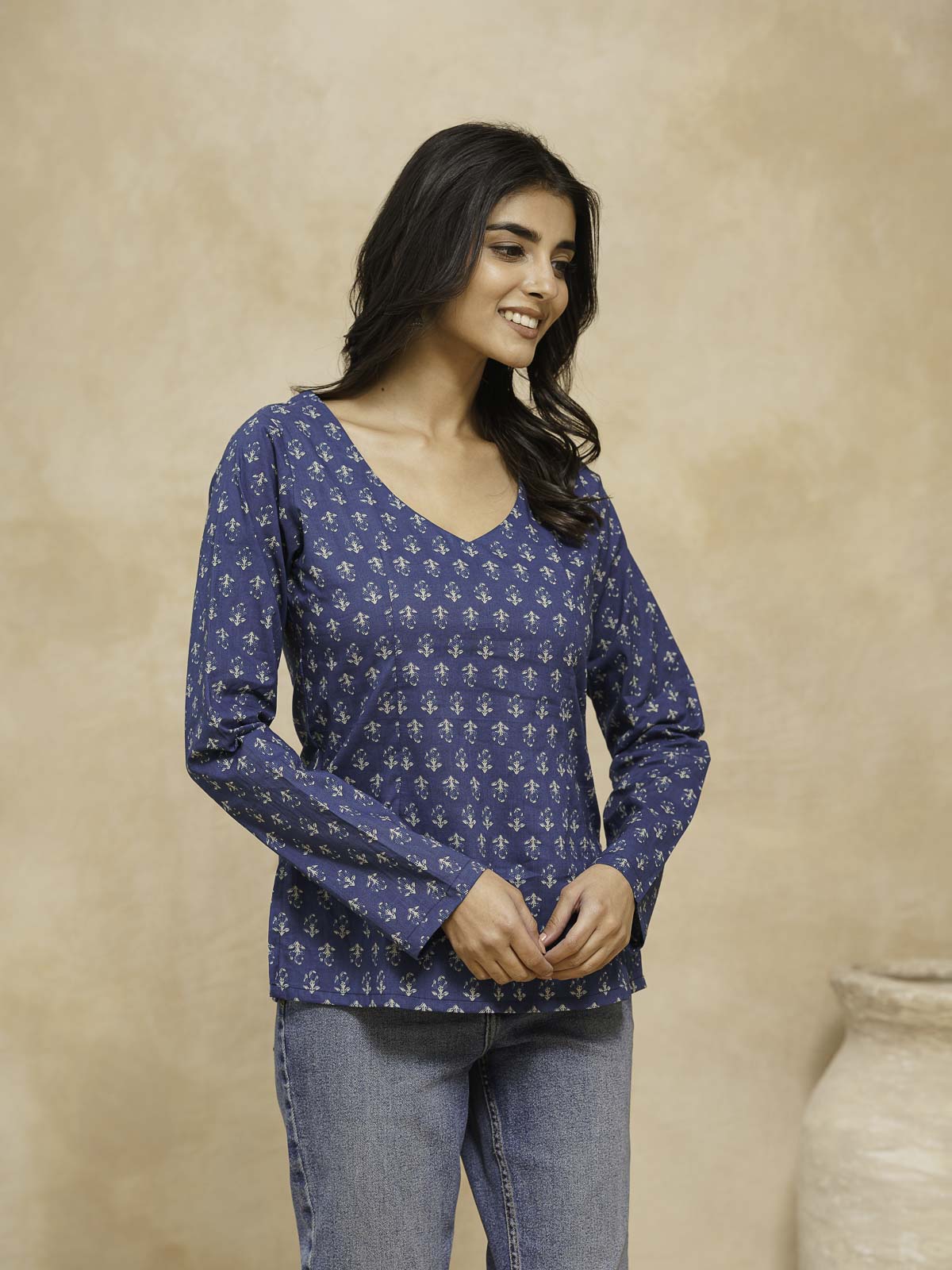 Full Sleeve Cotton Printed Classic Vee Top Blue Indigo Flower