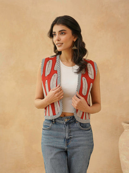 Cotton Printed Crop Sleeveless Quilted Jacket Red