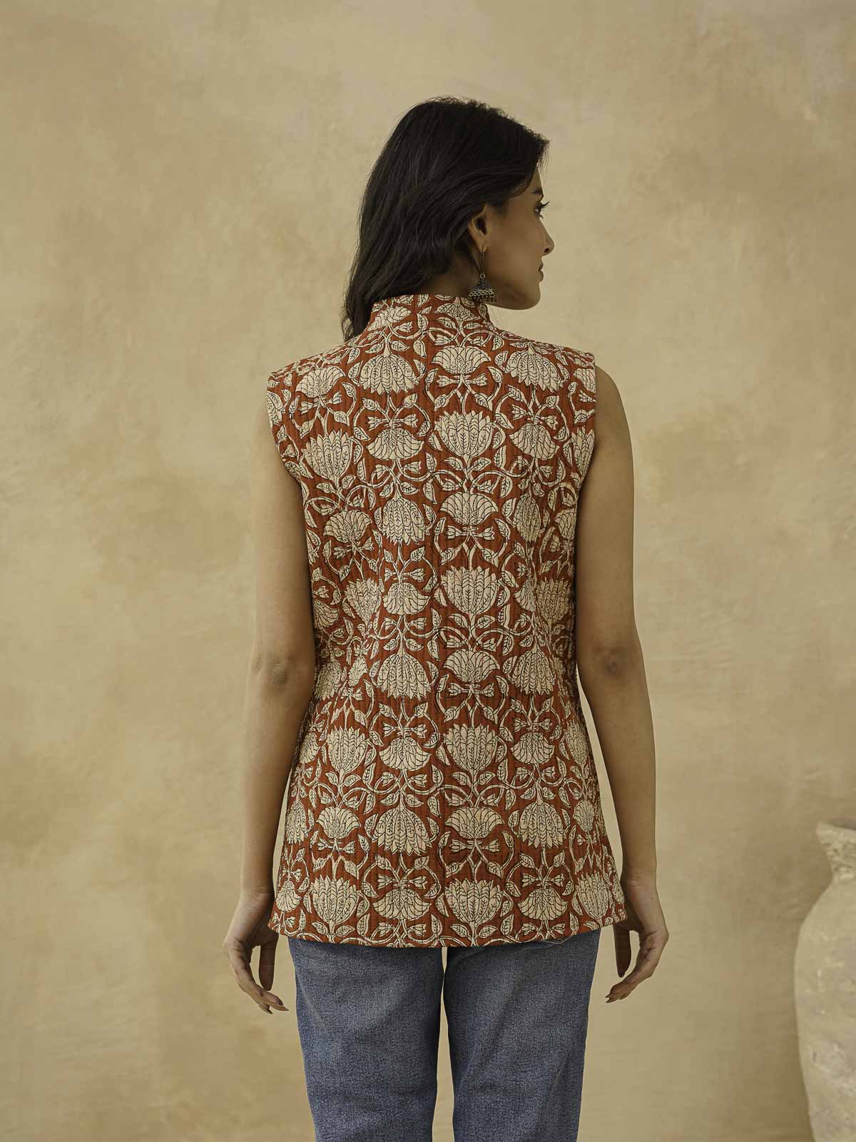 Cotton Printed Sleeveless Quilted Jacket Red Kamal