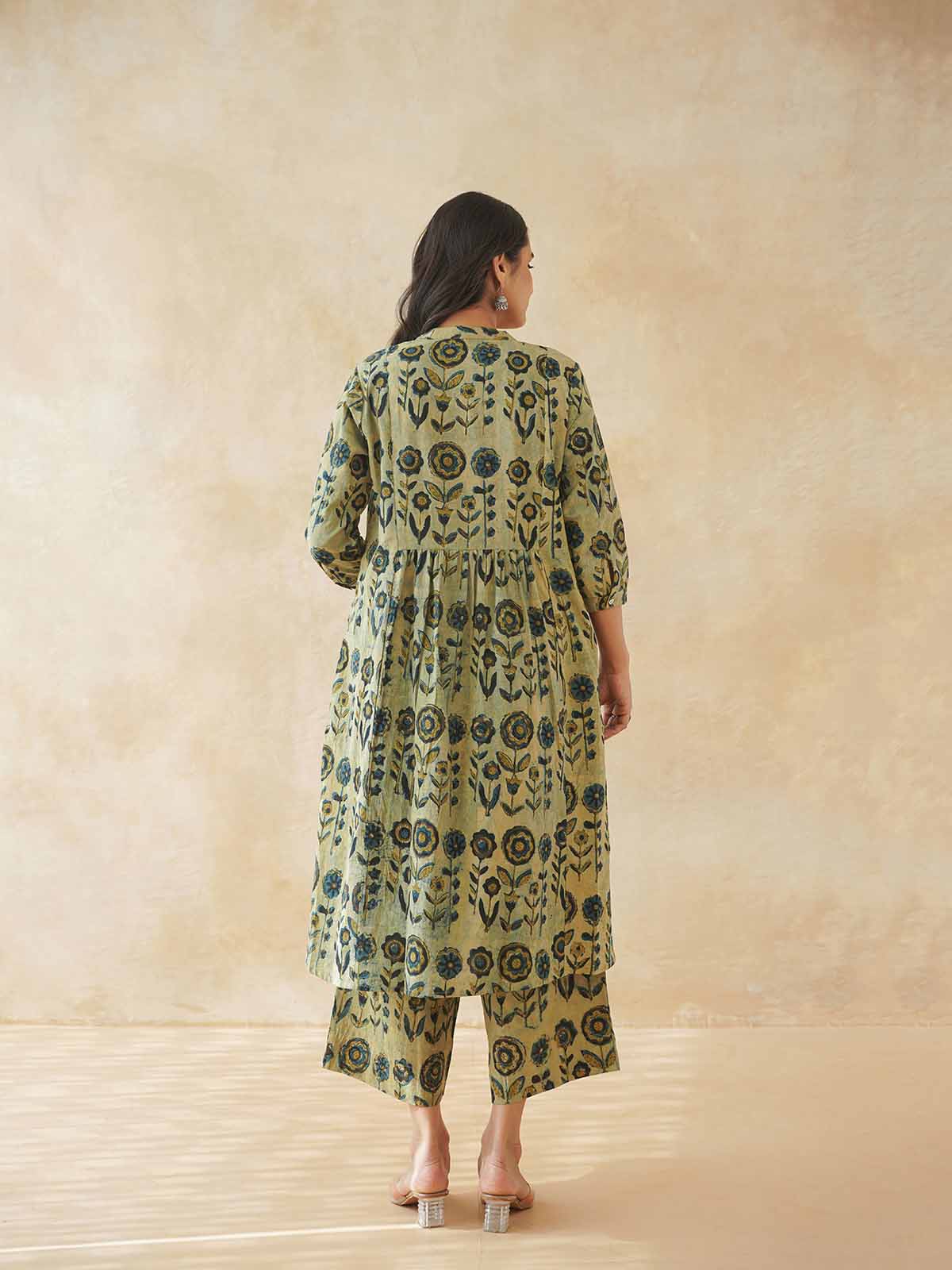 Women Ethnic Motifs Printed Cotton Pleat Set Beige