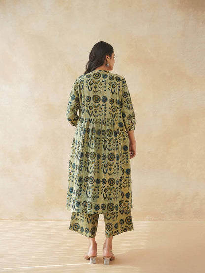 Women Ethnic Motifs Printed Cotton Pleat Set Beige