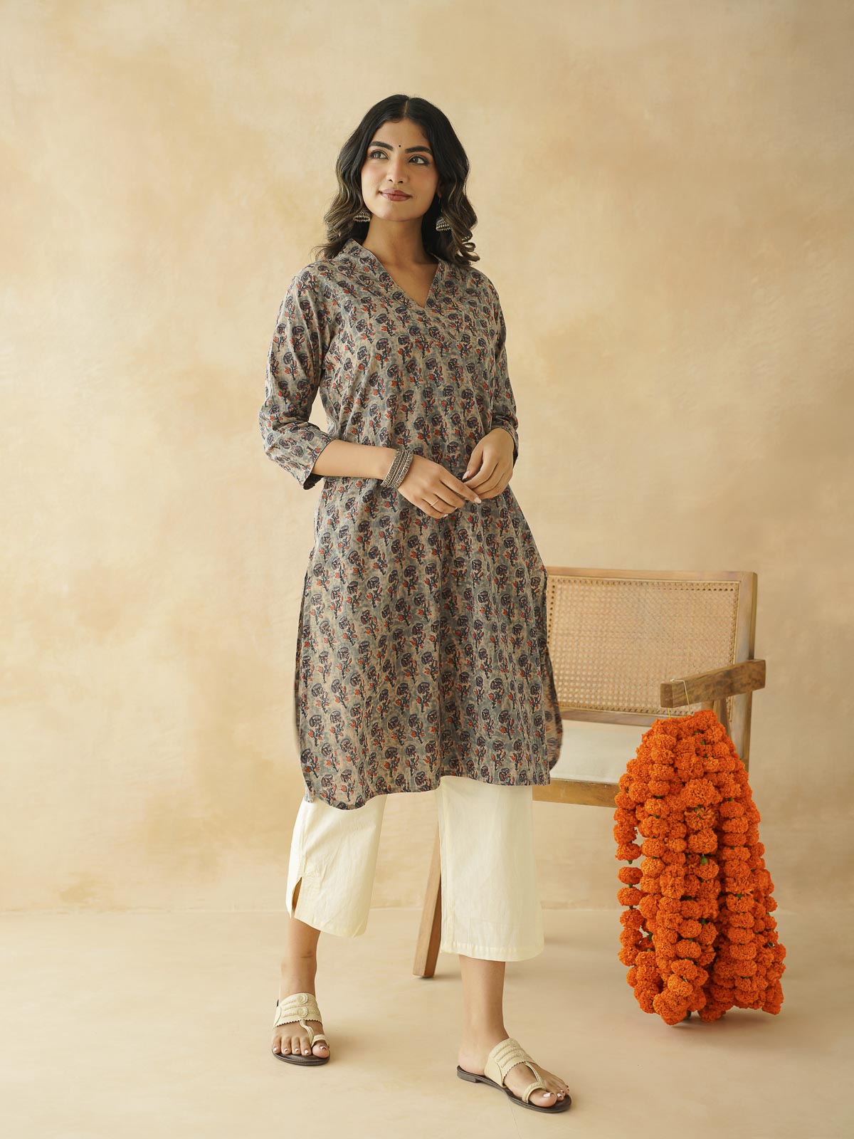 Cotton Printed Straight Kurta Indigo Flawer
