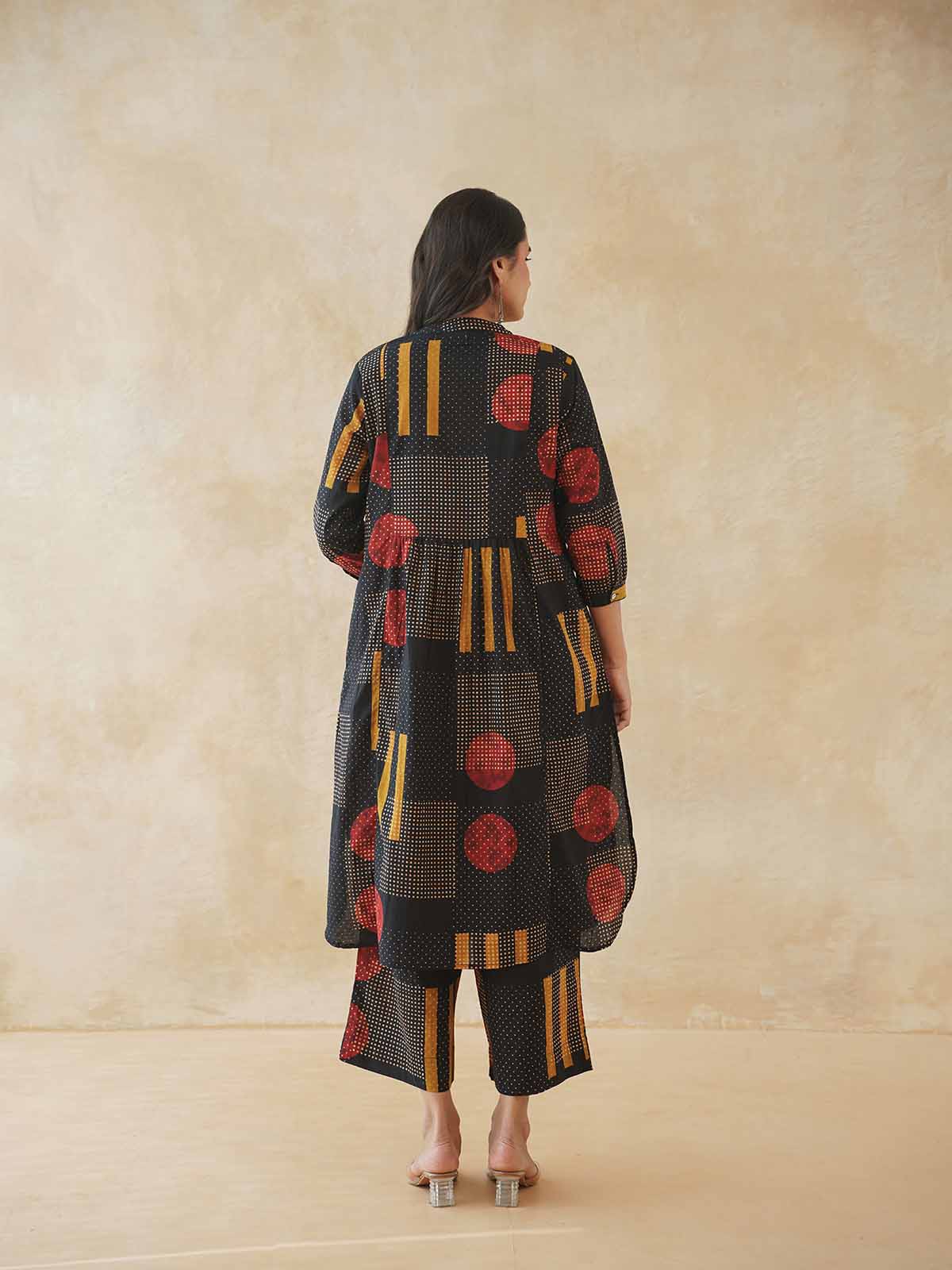 Women Ethnic Motifs Printed Cotton Pleat Set Black