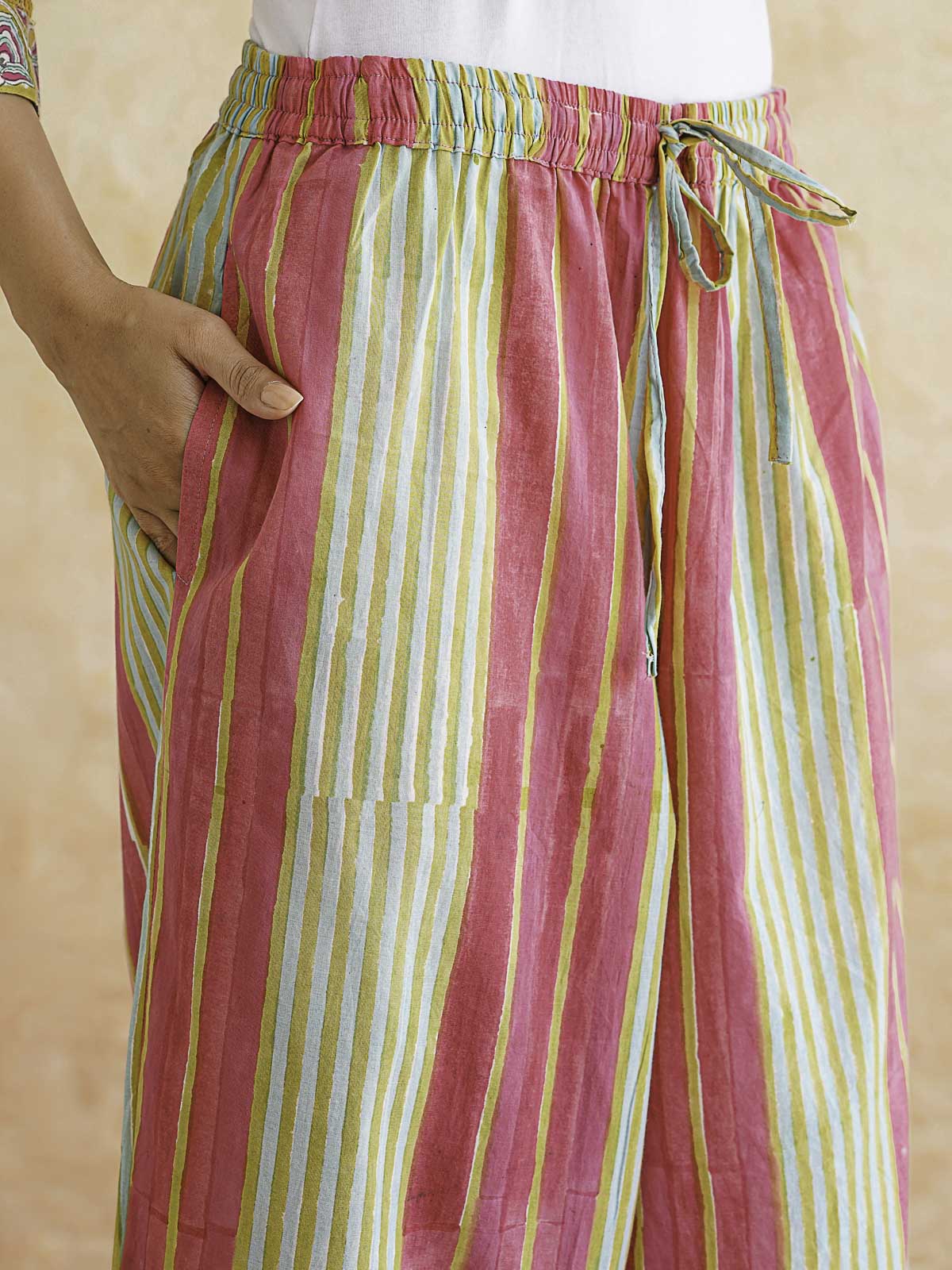 Classic Cotton Kurta Set For Women Yellow