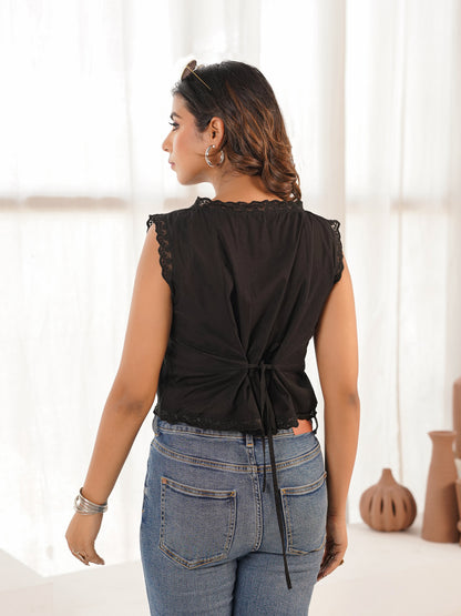 Sleeveless Cotton Printed Daisy Lace Top Black
