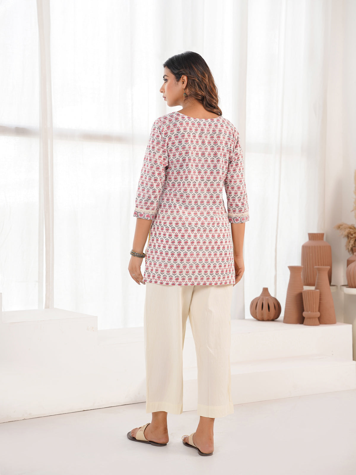 Block-Printed Cotton Zoya Kurti White Booty