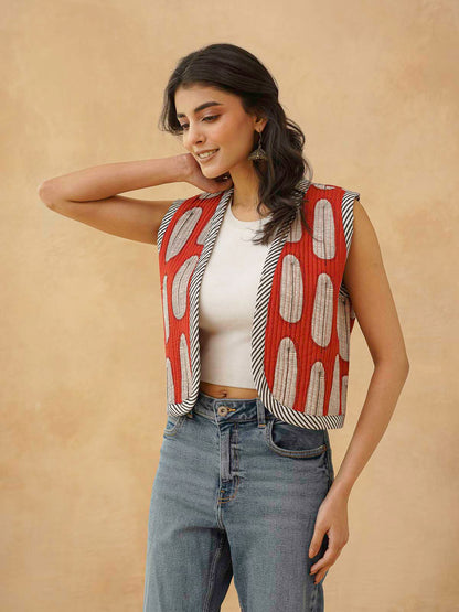 Cotton Printed Crop Sleeveless Quilted Jacket Red