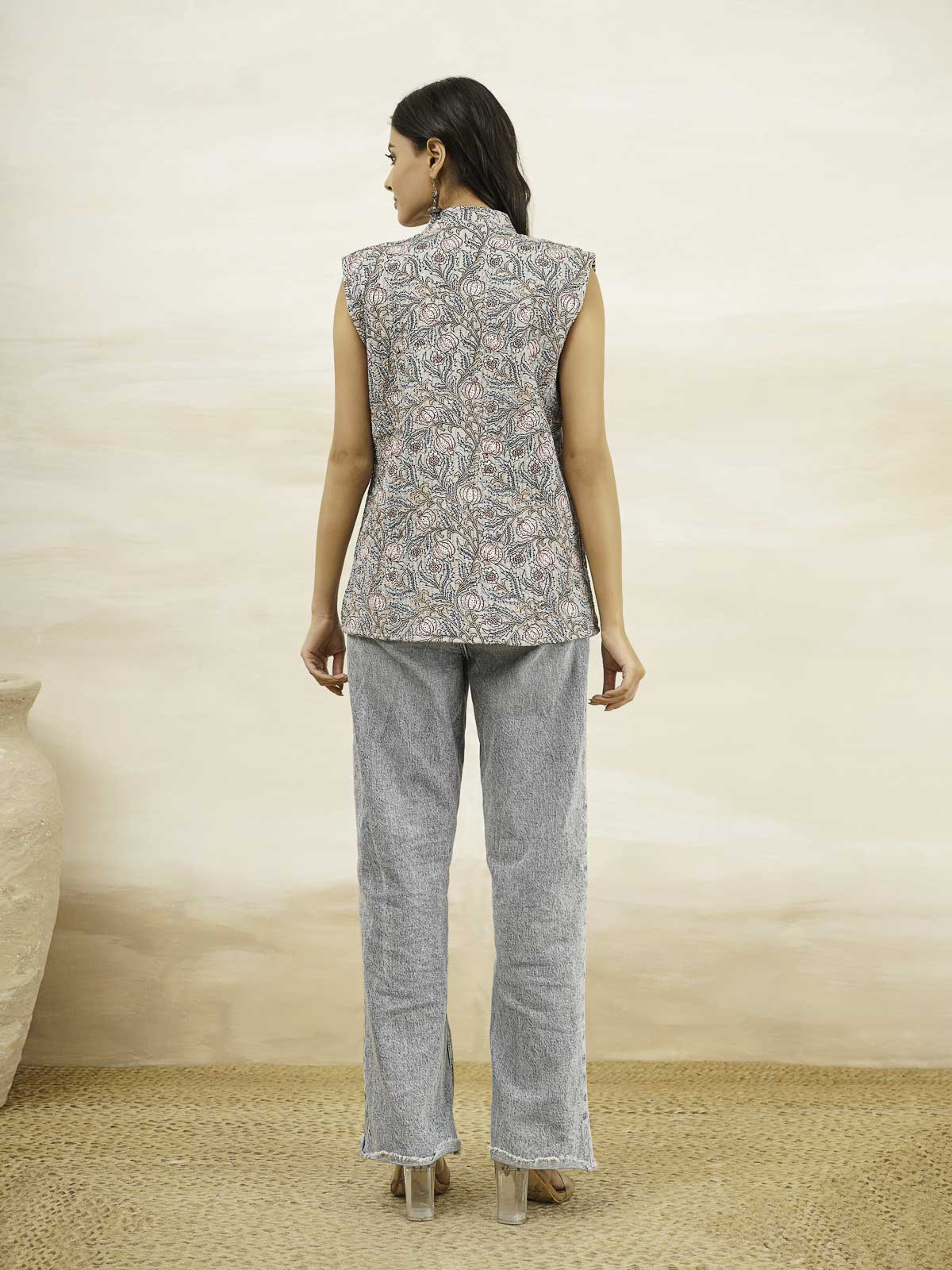 Cotton Printed Sleeveless Quilted Jacket Grey