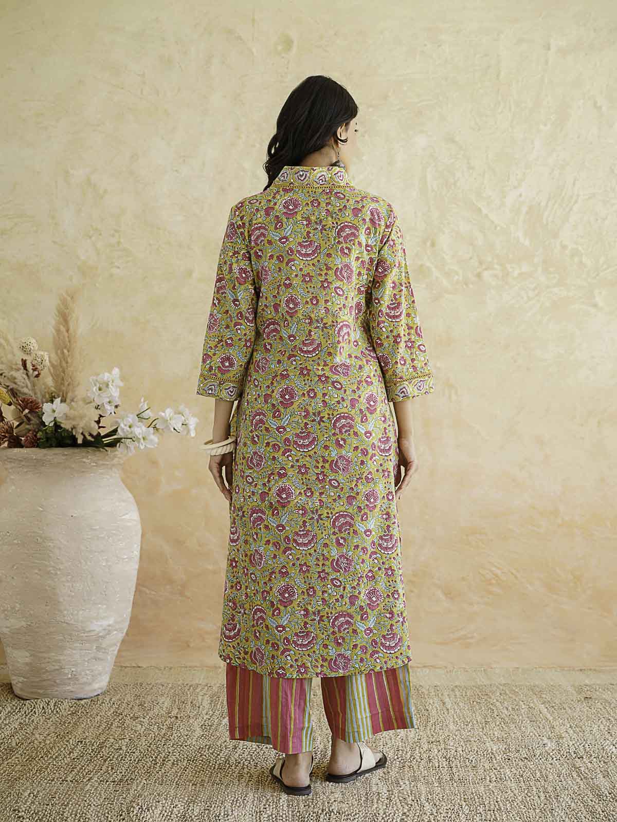 Classic Cotton Kurta Set For Women Yellow