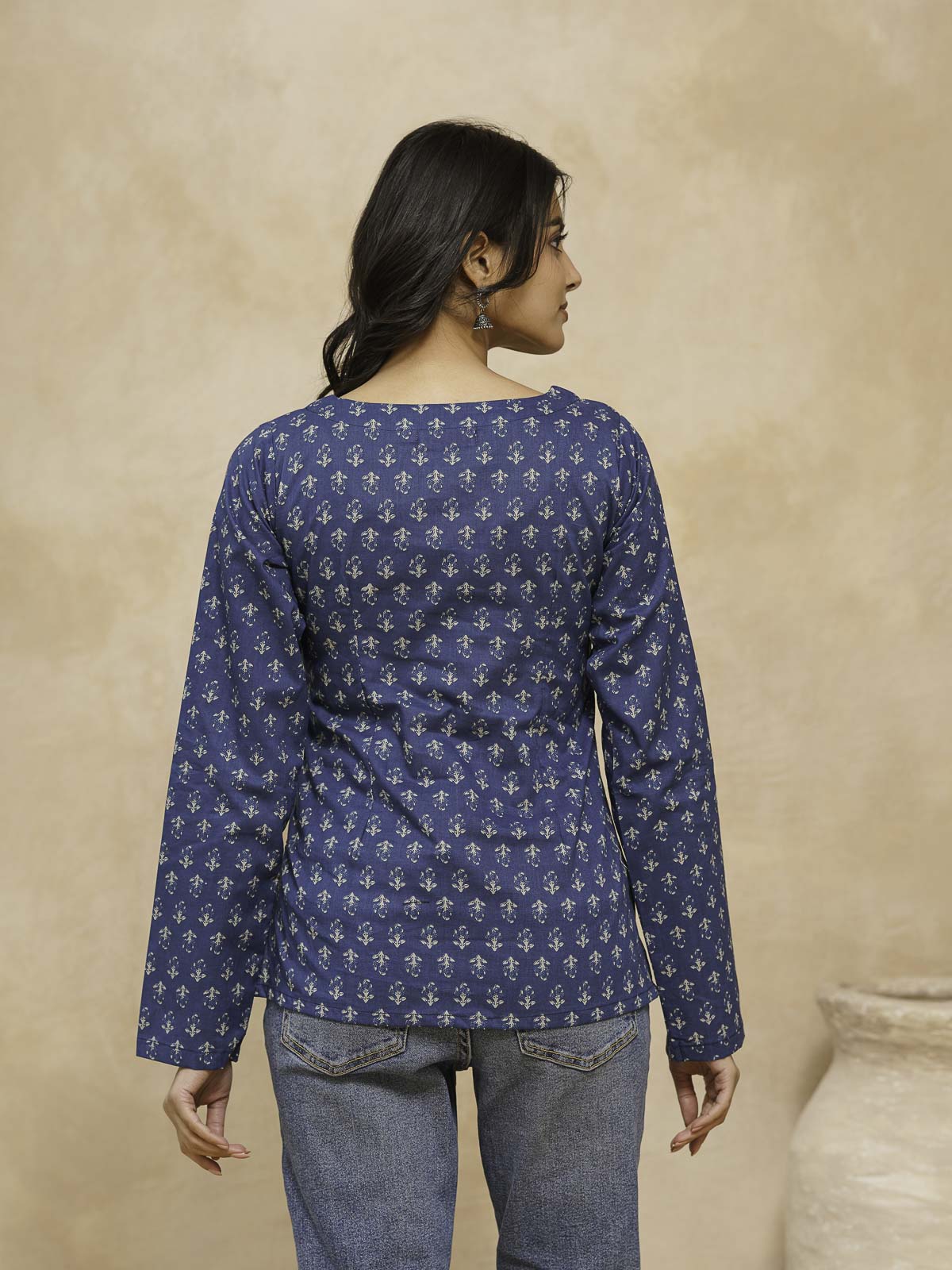 Full Sleeve Cotton Printed Classic Vee Top Blue Indigo Flower