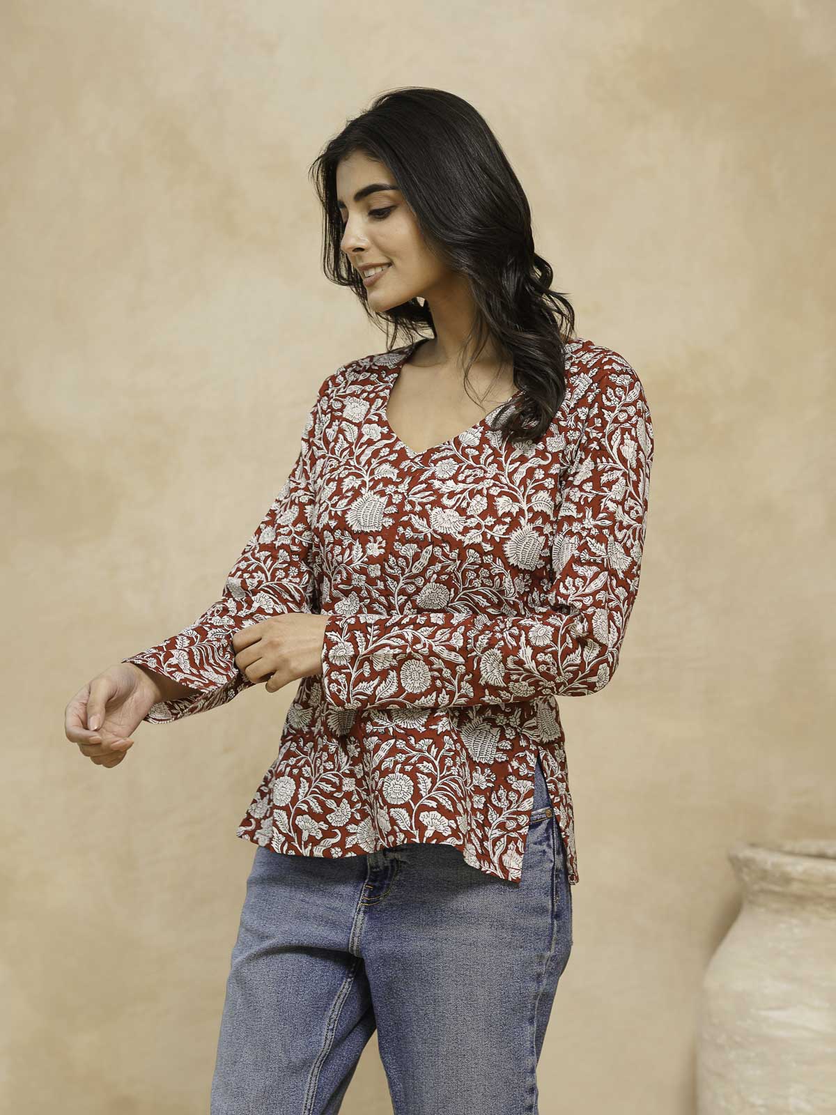 Full Sleeve Cotton Printed Classic Vee Top Red