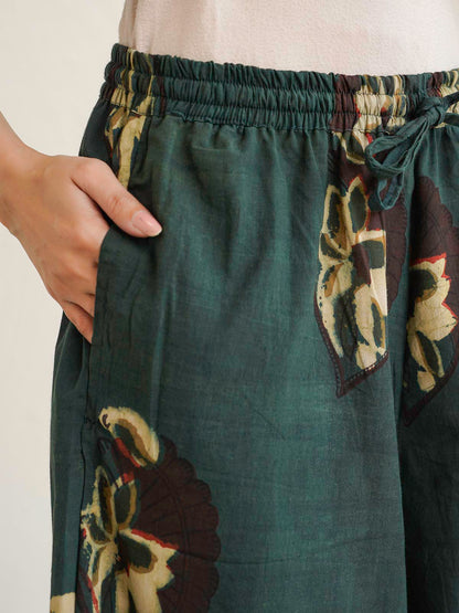 Women Ethnic Motifs Printed Cotton Pleat Set Jahuta